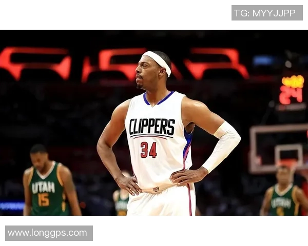 小个篮球明星的逆袭之路如何打破身高限制成就辉煌职业生涯